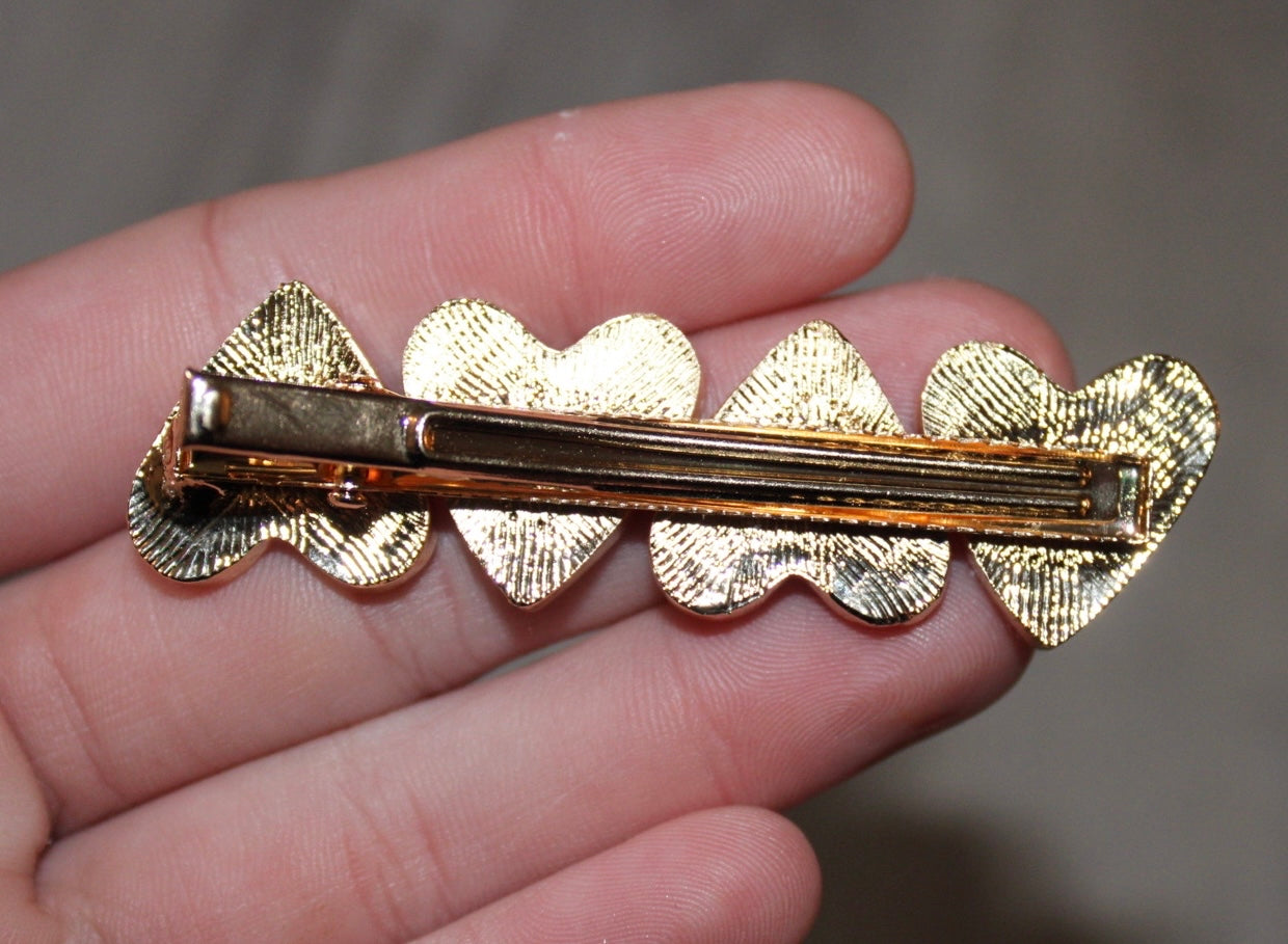 RTS hearts alligator clip