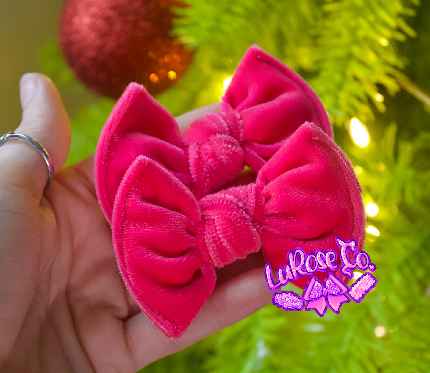 Hot pink velvet knotted piggy set 3in