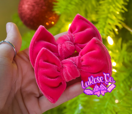 Hot pink velvet knotted piggy set 3in