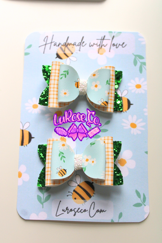 buzzin through daises double stack bow set