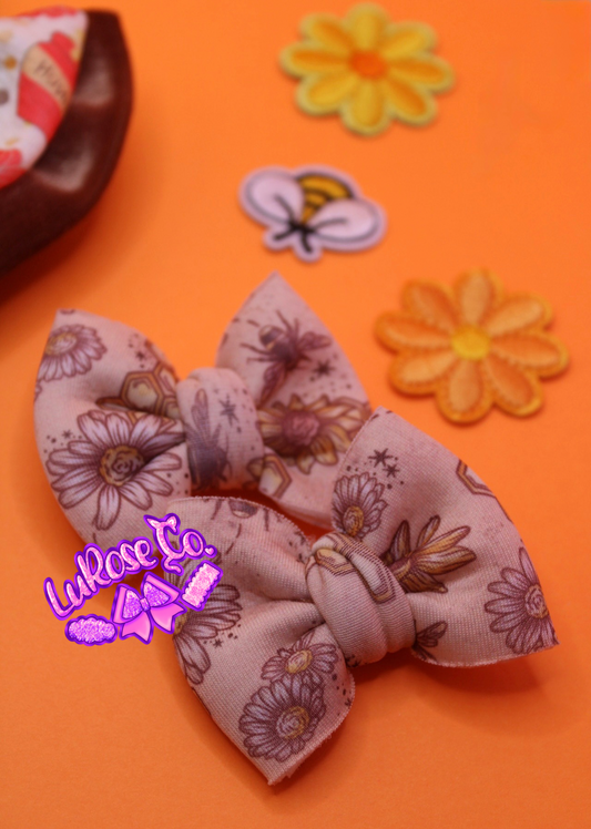 itty bitty bee piggy set