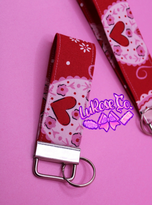 Vintage floral 4in keyfob