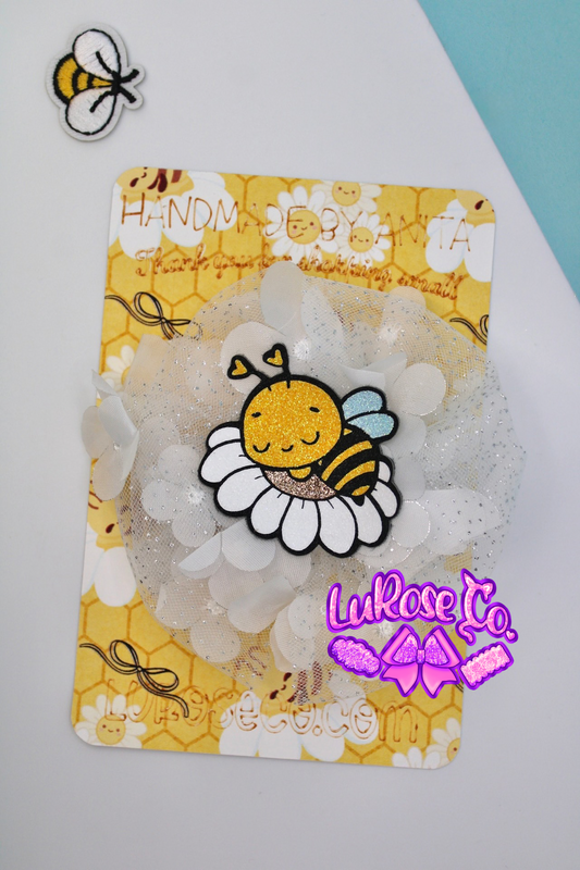 sleeping daisy bee tulle bow