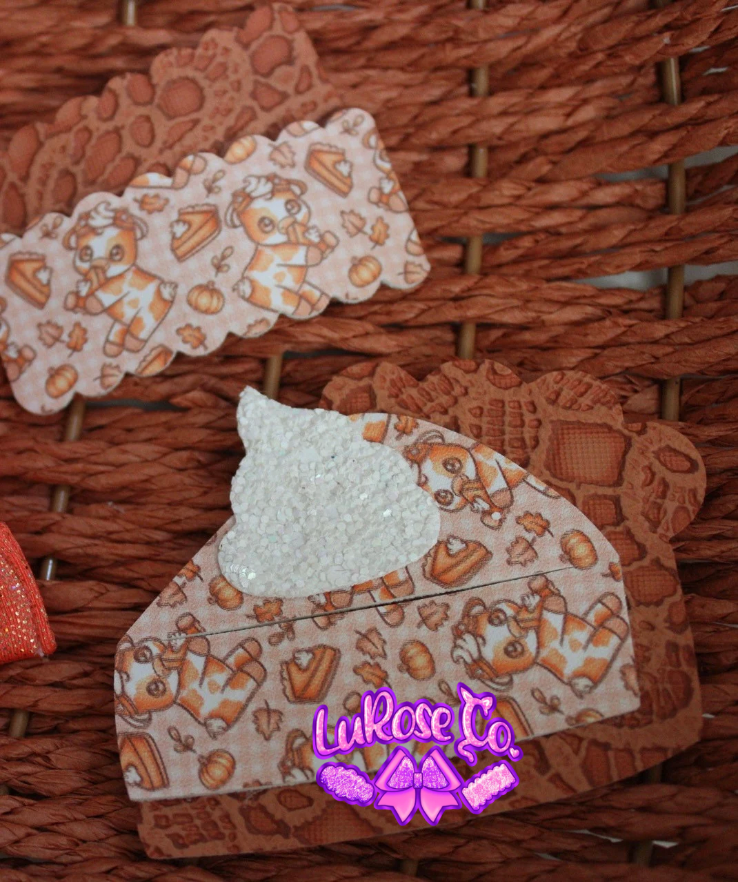 Pumpkin cow pie alligator clip
