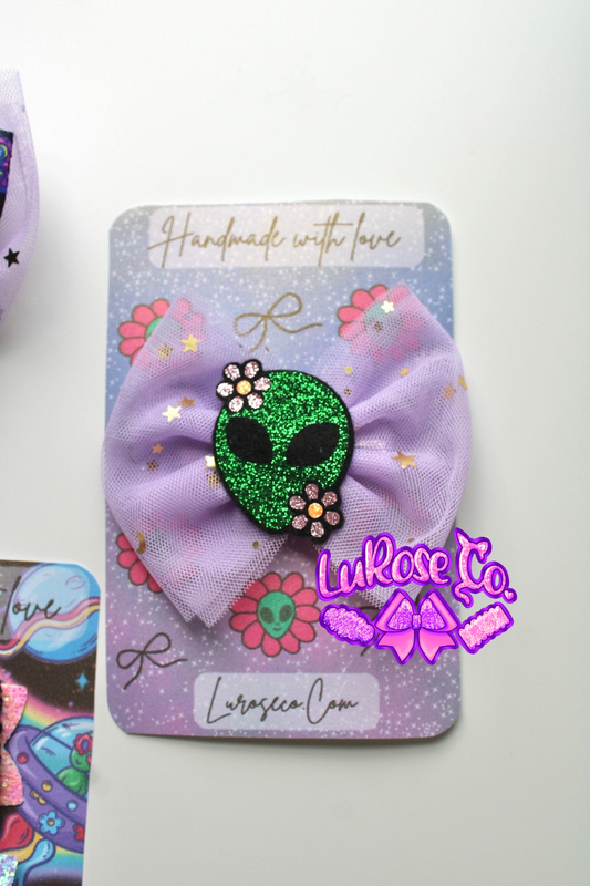 alien tulle bow on clip