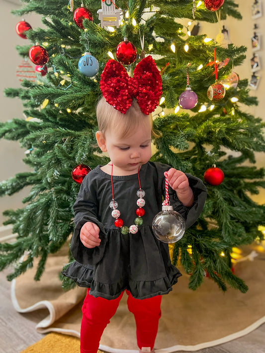 Red velvet sequin bows