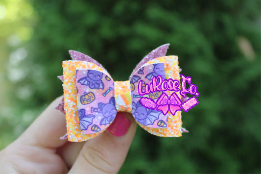 Bat double stack faux leather bow