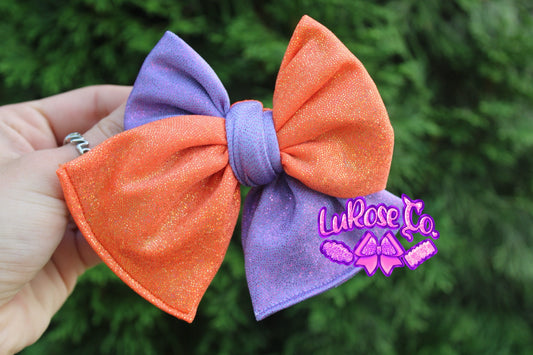 Spilt holo hand-tied bow