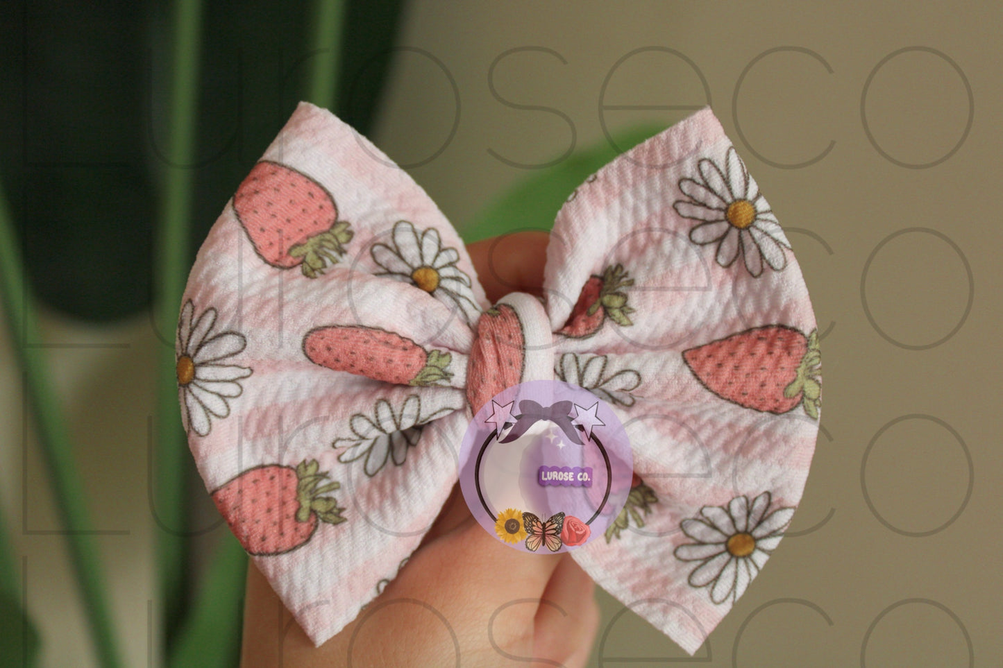 Strawberry fields gingham small bow