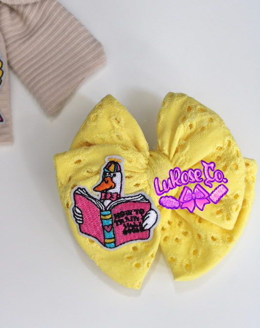 how to train a silly goose patch yellow eyelet bow on clip