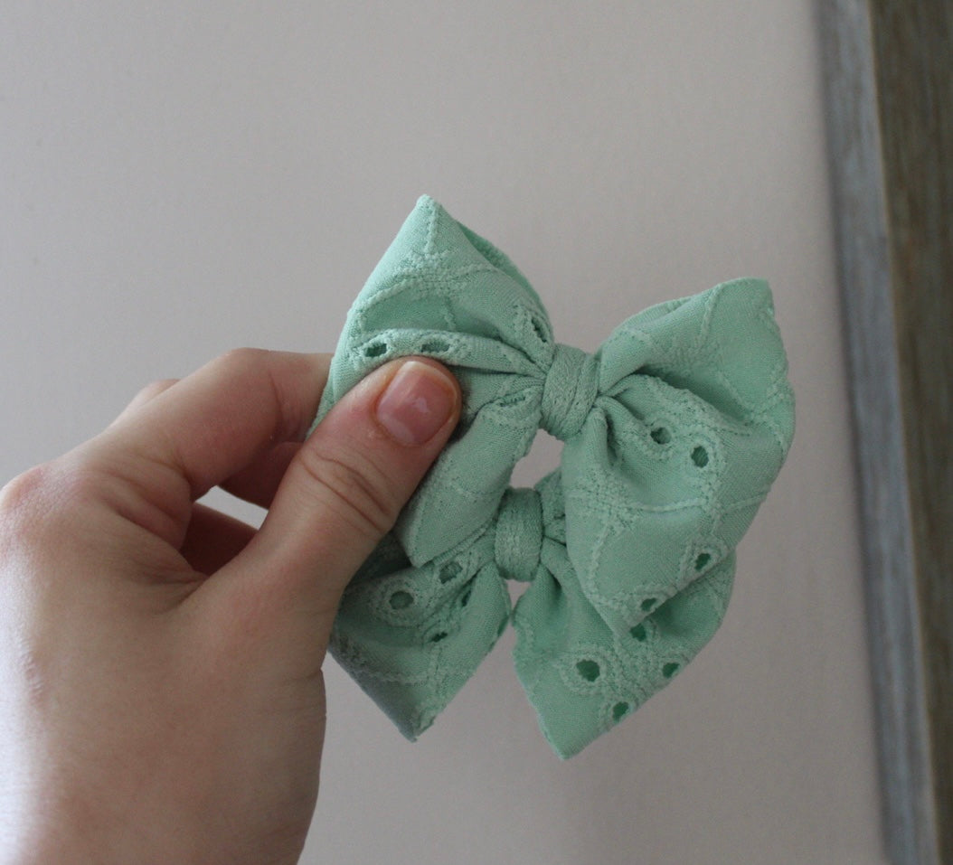 Sage Eyelet Bow